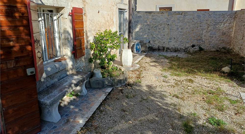Photo 28